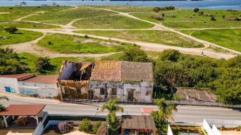 Edifícios para Reabilitação com Vistas Excecionais, Ferragudo