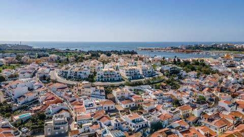 Oportunidade de Reabilitação de Moradia com (ARU) em Ferragudo