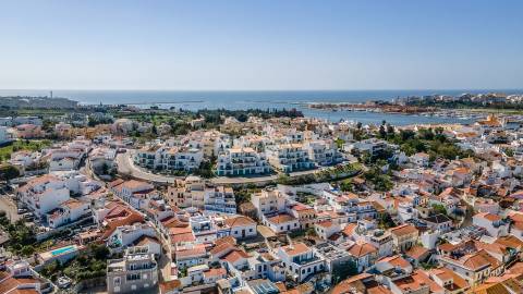 Oportunidade de Reabilitação de Moradia com (ARU) em Ferragudo