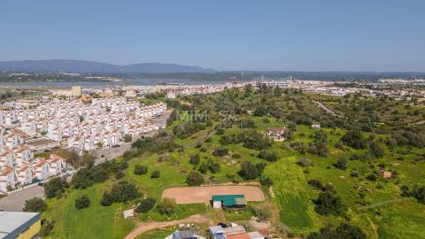 Oportunidade de Reabilitação de Moradia com (ARU) em Ferragudo