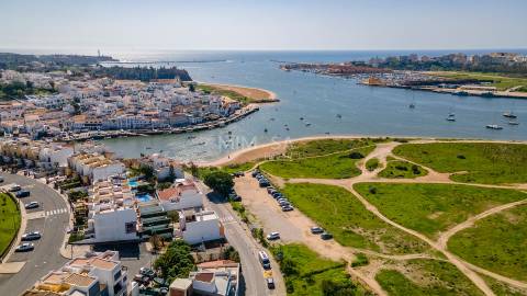 Oportunidade de Reabilitação de Moradia com (ARU) em Ferragudo