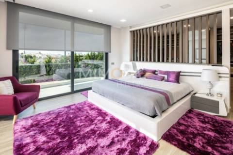 Moradia T3+1 com Piscina em Ferragudo, Algarve - Próxima ao Golfe