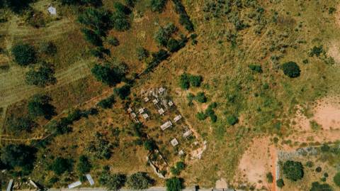 Terreno em Lagoa com projeto aprovado para  Casa de Campo