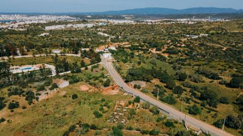 Terreno em Lagoa com projeto aprovado para  Casa de Campo
