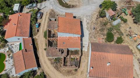 Ruina com Projeto Aprovado e Vista Panorâmica sobre Aljezur