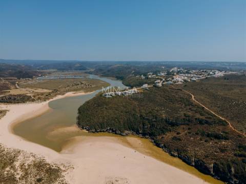Moradia T7 com Vista para Praia no Espartal, Aljezur