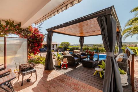 Moradia T3+1 com piscina, garagem, 3,6 ha de terreno - Bensafrim