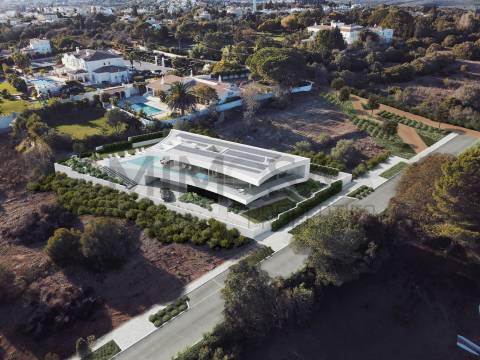 Moradias de Luxo T4 em construção com vista mar na Praia da Luz, Lagos