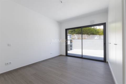 Luxuosa Moradia Independente com Piscina no Espartal – Aljezur