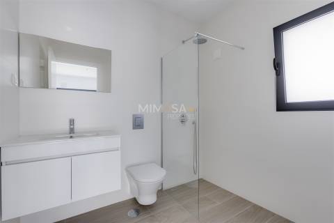 Luxuosa Moradia Independente com Piscina no Espartal – Aljezur