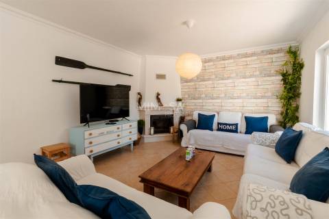 Moradia T4 com Piscina e Vista Mar no Vale da Telha, Aljezur