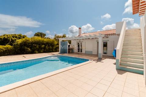 Moradia T4 com Piscina e Vista Mar no Vale da Telha, Aljezur