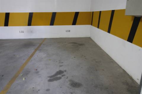 Garagem , Faro, Lagos / Arrendamento / 100 / Ref. LG030