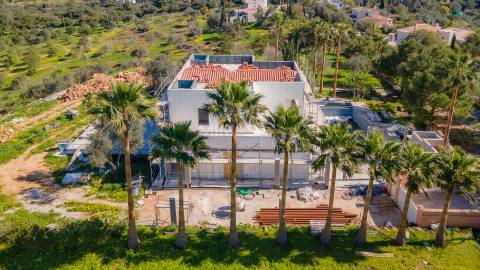 Moradia T4 de Luxo em Construção - Lagos