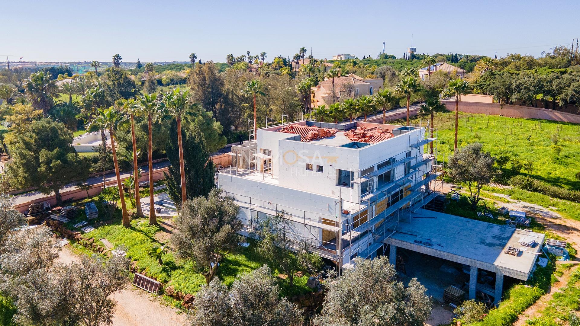 Moradia T4 de Luxo em Construção - Lagos