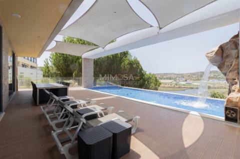 Moradia de Luxo com vistas desafogadas, Piscinas e Jardins - Lagos