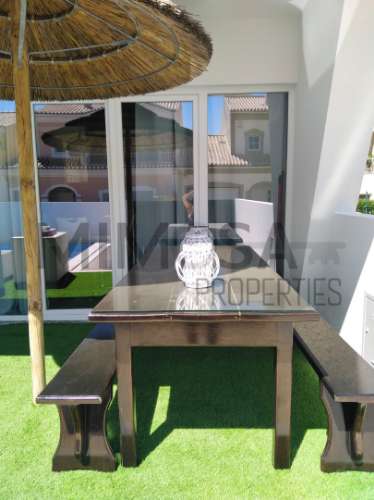 Moradia moderna t3 com piscina e perto da praia em Burgau, Lagos