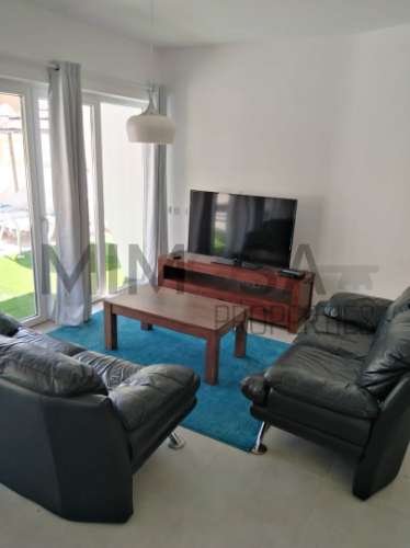 Moradia moderna t3 com piscina e perto da praia em Burgau, Lagos