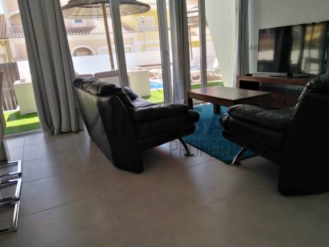 Moradia moderna t3 com piscina e perto da praia em Burgau, Lagos