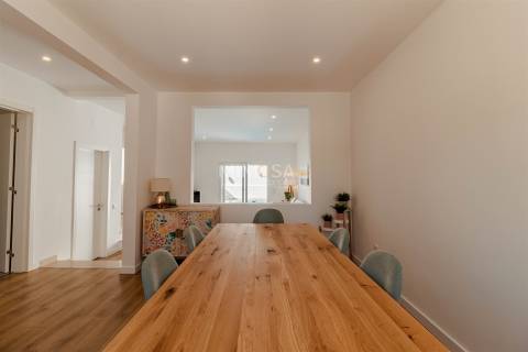 Moradia Geminada T4, Faro, Lagos / Arrendamento / 3000