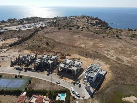 Moradia T4 de Luxo com Vista Mar e Piscina, Lagos