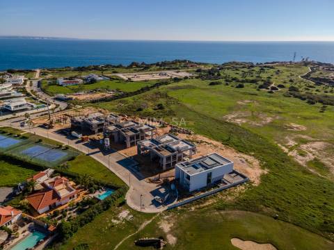 Moradia T4 de Luxo com Vista Mar e Piscina, Lagos