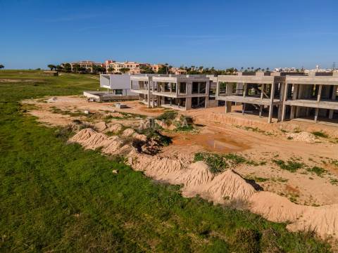 Moradia T4 de Luxo com Vista Mar e Piscina, Lagos