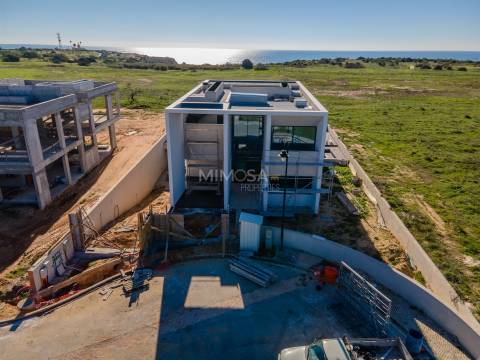 Moradia T4 de Luxo com Vista Mar e Piscina, Lagos