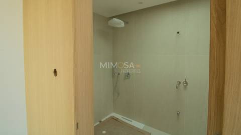 Moradia T4 de Luxo com Vista Mar e Piscina, Lagos