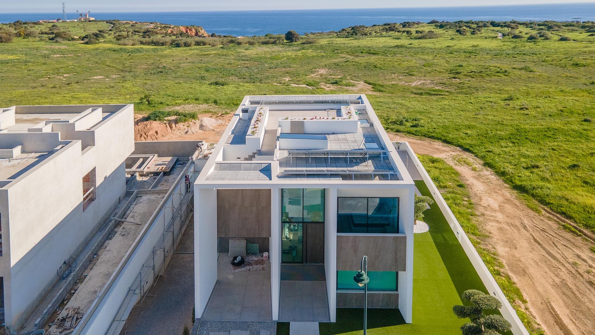 Moradia T4 de Luxo com Vista Mar e Piscina, Lagos