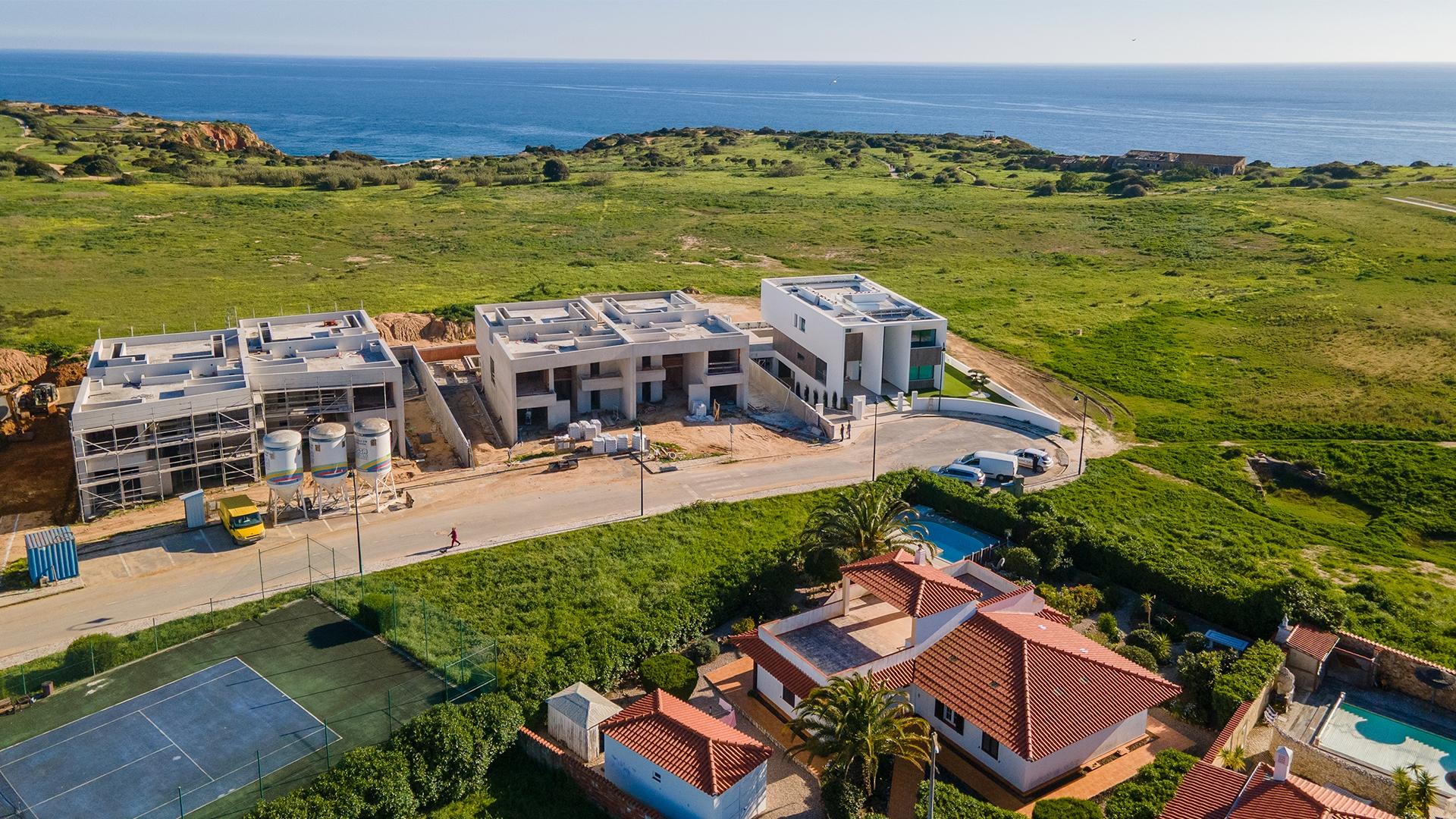 Moradia T4 de Luxo com Vista Mar e Piscina, Lagos