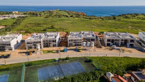 Moradia T4 de Luxo com Vista Mar e Piscina, Lagos