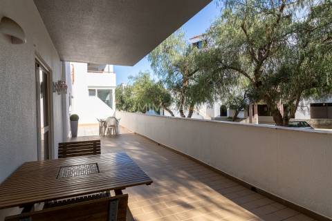 Apartamento T3 Tranquilo com Terraço