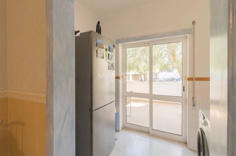 Apartamento T3 Tranquilo com Terraço