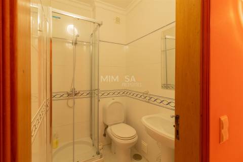 Apartamento T3 Tranquilo com Terraço