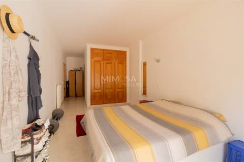 Apartamento T3 Tranquilo com Terraço