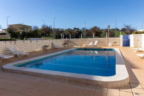 Apartamento T3 Tranquilo com Terraço