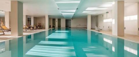 Apartamento de Luxo com Vista para Piscina em Lagos!