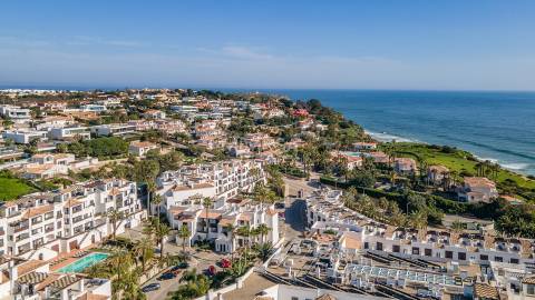 Apartamento de Luxo a 5 Min da Praia de Porto Mós – Lagos