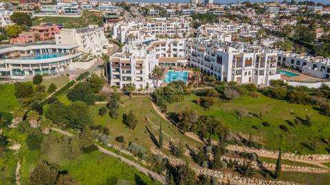 Apartamento de Luxo a 5 Min da Praia de Porto Mós – Lagos