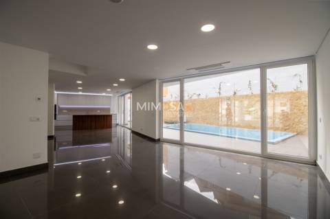 Nova Moradia de Luxo com vista Mar no Cerro das Mós, Lagos