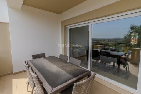 Moradia T3 em Banda – Arão, Mexilhoeira Grande