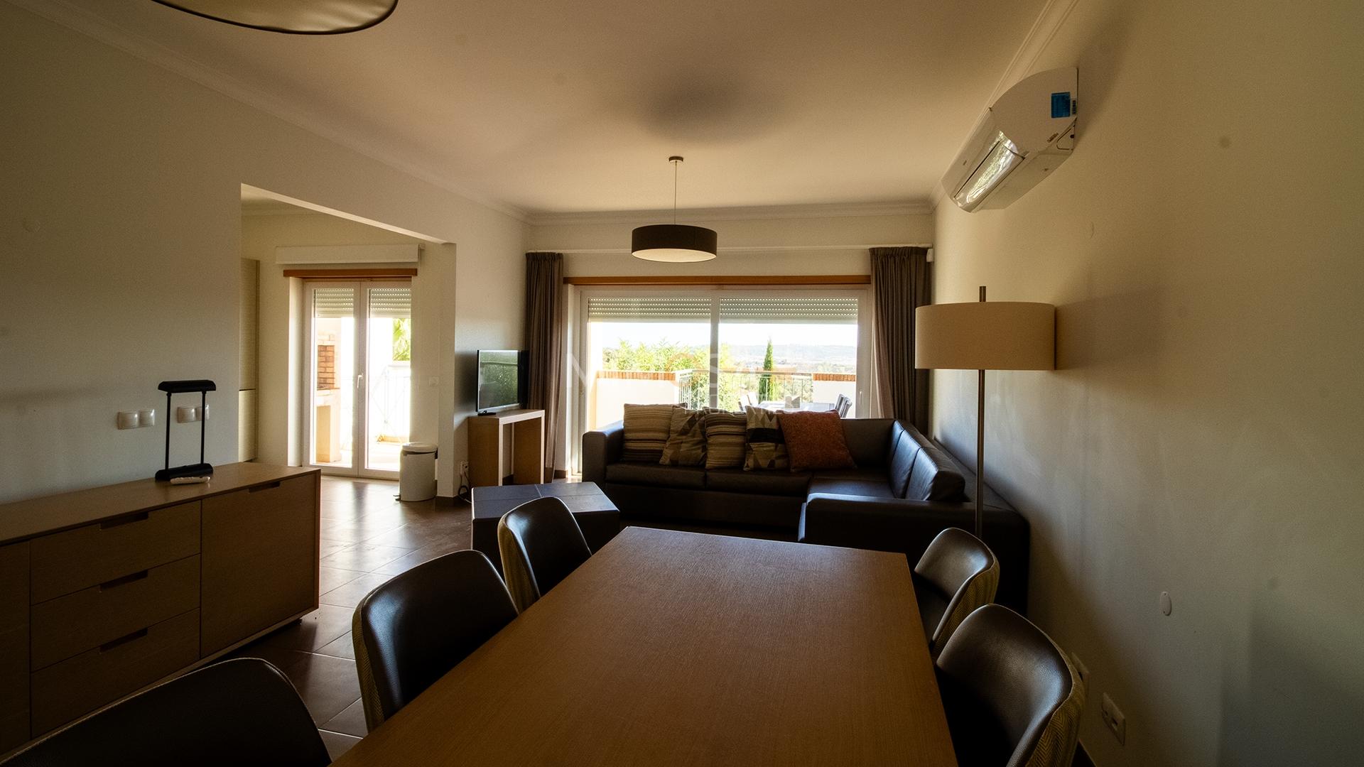 Moradia T3 em Banda – Arão, Mexilhoeira Grande