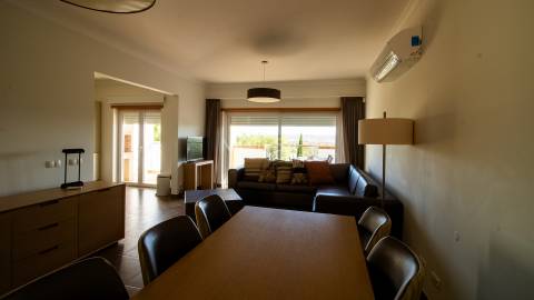 Moradia T3 em Banda – Arão, Mexilhoeira Grande