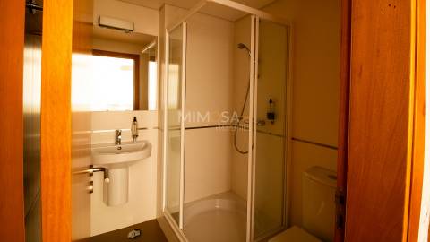 Moradia T3 em Banda – Arão, Mexilhoeira Grande