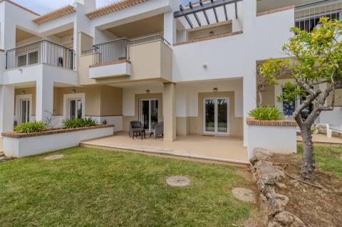 Moradia T3 em Banda – Arão, Mexilhoeira Grande