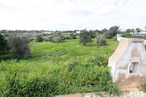 Terreno para Moradia T4 em Alvor