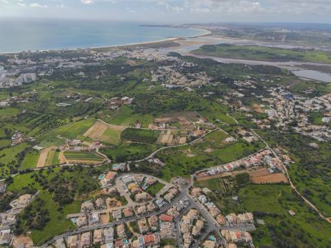 Terreno para Moradia T4 em Alvor