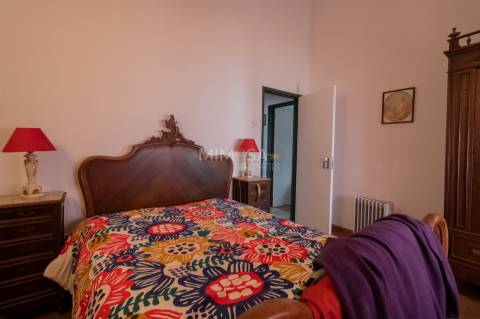 Moradia T3+2 com 3 Anexos Independentes em Alvor