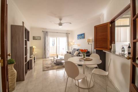 Charmoso Apartamento T1 em Localização Privilegiada de Lagos